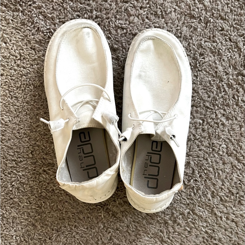 white canvas hey dudes